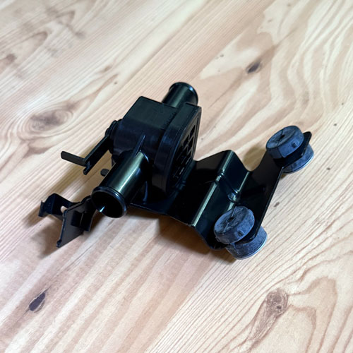 87240-60140 Heater Water Valve