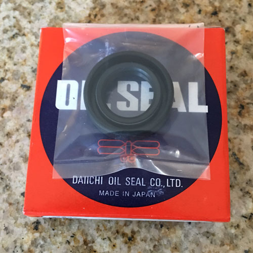 90311-18010, 90311-18001 Seal, Steering Worm