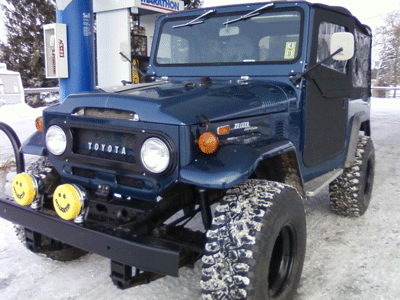 Vehicle Image: Picture of a 72 FJ40